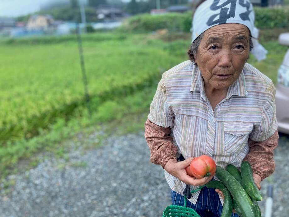 誰かのために何かしたいと思って訪れたこの町で、どれだけ支えてもらったか。人と自然と生きる幸せを教えてもらった8年間。ここが、私の心のふるさとです。（岩手県陸前高田市広田町 / @paaaaan12）
