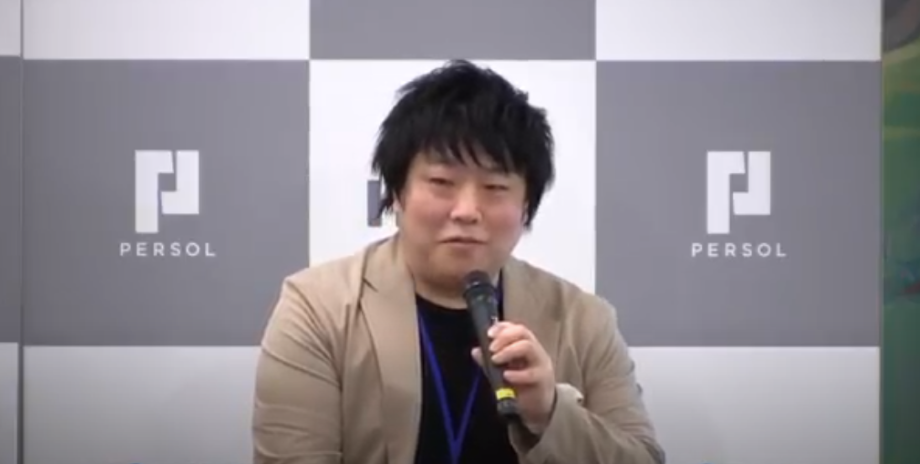河野伸樹氏：株式会社まろがれ代表取締役／45歳からの実践型キャリア複業スクール「ライフシフトラボ」トレーナー／紙・Web・映像のクリエイティブを経て人材業界へ転身。その後、ニッチビジネス専門商社を起業。現役経営者であり複業歴25年。働き方改革の先駆者として次々と新たな働き方を展開している。