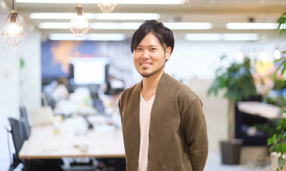 浦上 楽 氏 パーソルイノベーション株式会社「lotsful」Consulting&Salesグループ マネージャー / リクルートグループに新卒入社。大手企業からスタートアップまで幅広く採用支援に従事、1000名以上の紹介実績を持つ。新規組織立上げや、チームリーダーとして業務設計、オペレーション改善、KPI設計等を実行。lotsfulには立ち上げ期から参画。大手企業やベンチャーを中心に、副業人材を活用したプロジェクトサポートを幅広く実施。現在はコンサルティング・セールス領域のマネージャーとして従事。