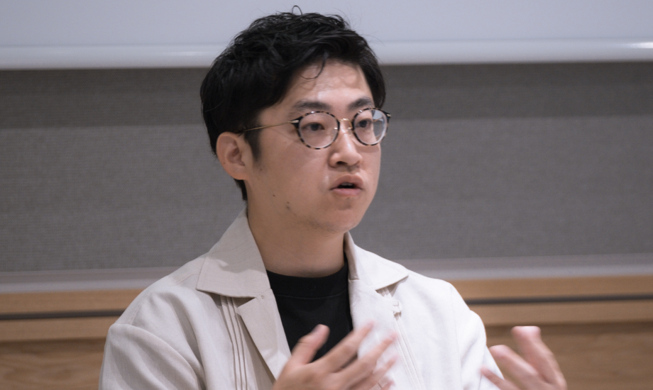 久保 哲矢氏 株式会社ネイキッド プロデューサー / 京都大学卒業後、インフラ会社を経て2014年にネイキッド入社。京都市の文化財等を活用した文化発信と観光促進を目指すプロジェクト「NAKED GARDEN ONE KYOTO」や、あべのハルカスといった関西エリアを中心に事業プロデュースを数多く手掛ける。直近ではG7広島サミットの社交夕食会や、世界水泳福岡大会の開会式演出のプロデュースを担当。