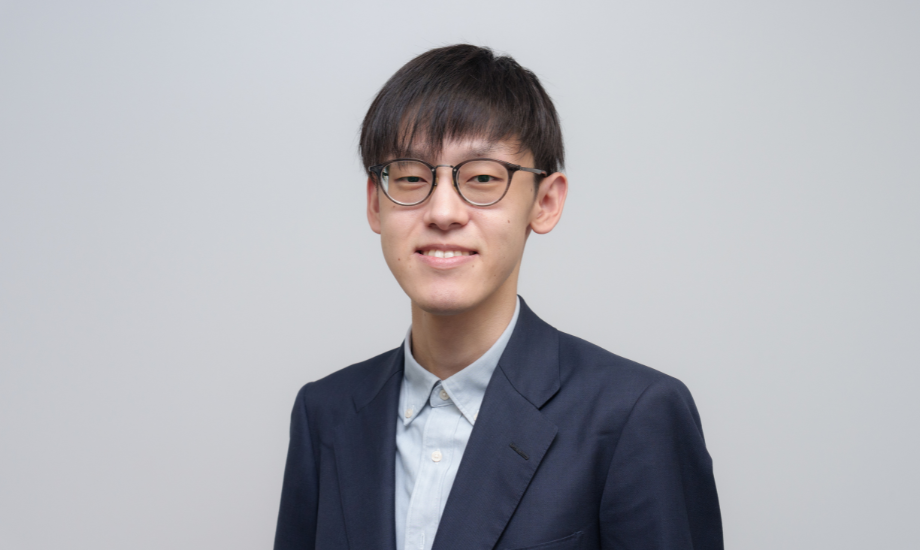 釜谷 尚宏 （Naohiro Kamatani） 氏 / 東京電機大学大学院 システムデザイン工学研究科 情報システム工学専攻卒業。在学中は、松井氏の研究室にて地域課題を解決する人材育成のためのSTEAM教育教材について研究。現在は外資系IT企業でデザイナーとして働く傍ら、エクスポリスのプロジェクトにも参画。