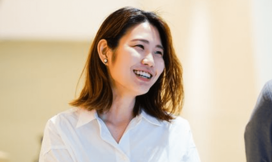 ⽥村 結奈氏 ローカルライター養成講座2期生 / 新卒では大手旅行会社へ。その後、出版社、ウェディングプランナー、マフィンの販売など20代で6社を経験。現在は、フリーランスとしてイベント企画運営、高校への出張授業などを通じて「選択肢を広げる」「自己探求/内省」の機会を創出中。
