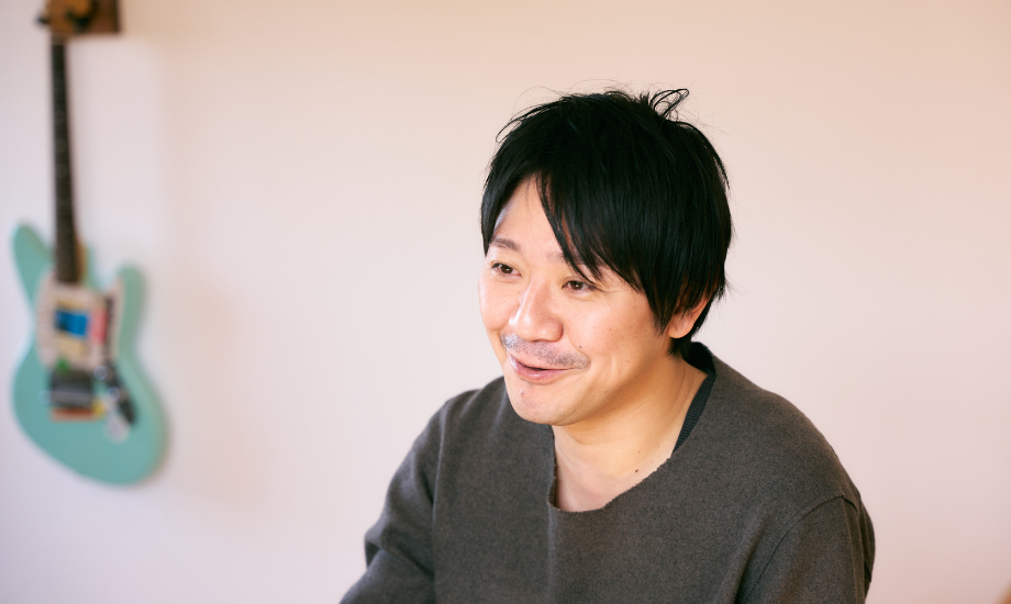 小島 雄一郎氏　株式会社いまでや社外取締役 / 1983年神奈川県横浜市生まれ。幼い頃をイランやマレーシアで過ごす。立教大学卒業後、広告会社の電通へ。営業、プランナーを経て社内ベンチャーで事業開発などを経験。自宅1階にIMADEYAを誘致したことがきっかけで、電通を退社。現在は社外取締役として、IMADEYAの経営に参画。
