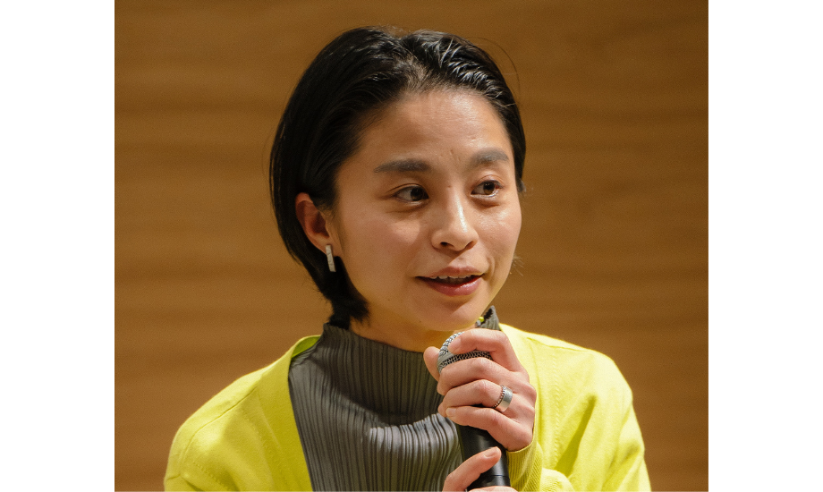 舩坂 香菜子氏 株式会社ヒダカラ 共同代表 / 楽天グループ株式会社でECコンサルタントに従事した後、地域活性マネージャーとして飛騨市役所に出向。関係人口マッチングサービス『ヒダスケ!』を設立し、GOODDESIGN賞受賞。2020年4月、地域の魅力を見つけ輝かせるお手伝いをする地域商社、(株)ヒダカラを創業。2021年に岐阜県白川村の石豆富・すったてを作る『深山豆富店』を未来に残すため、M&A。主な領域はEC・企画・商品開発・マーケティング。地域に、豆腐に、奔走中。