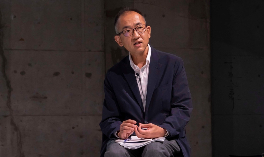 青柳 健司 氏　東武鉄道株式会社執行役員 観光事業推進部長 / 新卒で入社後、開発部門でマンション開発に注力する。その後は、東京スカイツリータウンの開業準備や、東武鉄道の宣伝・営業を歴任。2015年には、インバウンドの増加を背景にグループ横断でインバウンド専門部署を創設。そして2021年6月に新たな観光事業とグループ連携強化のための観光事業推進部がスタートし、部長に就任する。