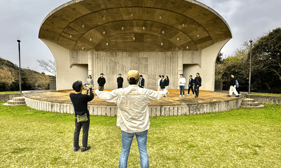 昭和時代に創立されたステージ。カラフェスではここに豪華アーティストが並びます