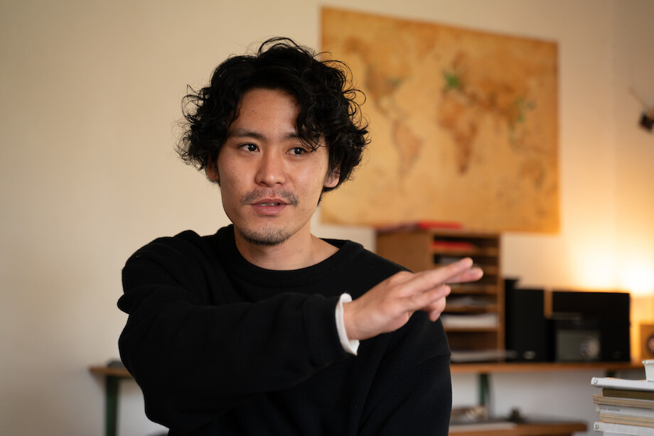 「Fuji Matsuyama BASE」オーナーの小野大暉さん。