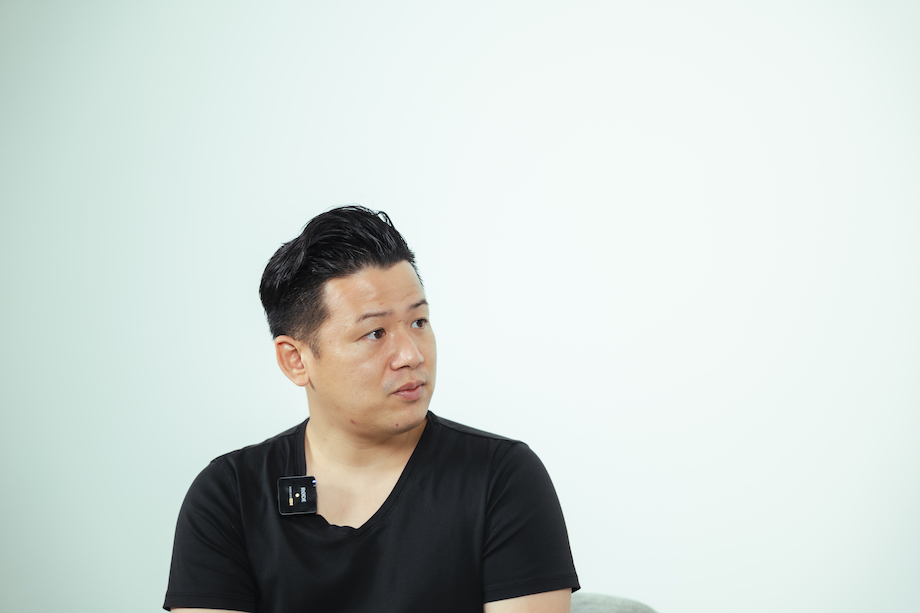 平林 和樹（Kazuki Hirabayashi）株式会社WHERE 代表取締役、内閣府地域活性化伝道師、ふじよしだ定住促進センター理事 / ヤフー株式会社/カナダ留学/株式会社CRAZYを経て、株式会社WHERE創業。地域コミュニティメディアLOCAL LETTERは約2万人の会員規模まで成長。人口900人の村で古民家をリノベした体験型民泊施設まつや邸は開始9ヶ月で宿泊客180名を突破。地域経済活性化カンファレンスSHARE by WHEREを立ち上げ業界・地域を超えた産学官民の起業家70名以上が登壇。