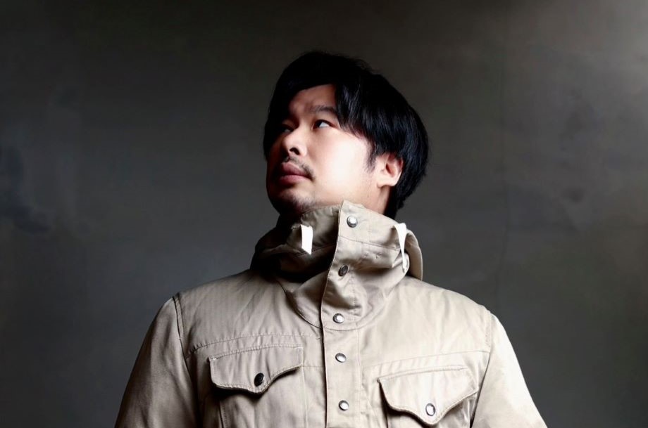 中村公一(Nakamura koichi)氏 株式会社クロックアップ代表取締役社長 / 1978年生まれ。東京の広告制作会社でアートディレクターを経て、2005年に渡米。NYの名門レコードレーベルにてブランディング業務を担当。2009年青森に帰省して「おもしろい街をデザインする」を経営理念とするデザイン会社 Qlock Up を起業。セレンディピティを意図的に作り出す様にカフェ、レストラン、コーヒースタンド、グロサリーストアを展開。マルシェイベントや音楽イベントなども多数運営し、エリア一帯で連鎖起業するお店を増やし、商店街の空き店舗が0に。PPP「あおもり駅前ビーチ」の賑わい創出を担当。弘前市プレイングマネージャー。特技:地方でのスタートアップエコシステム(生態系)の構築。https://www.qlockup.net
