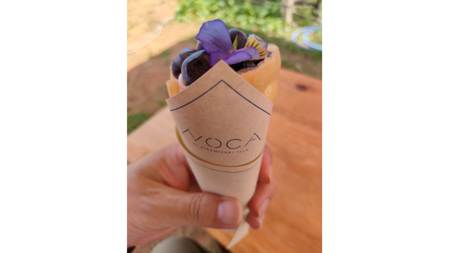 キッチンカーで販売しているクレープ