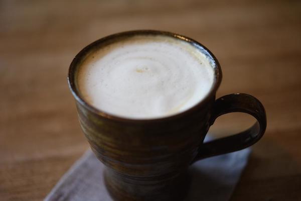 生の豆を仕入れ、自ら焙煎するコーヒー